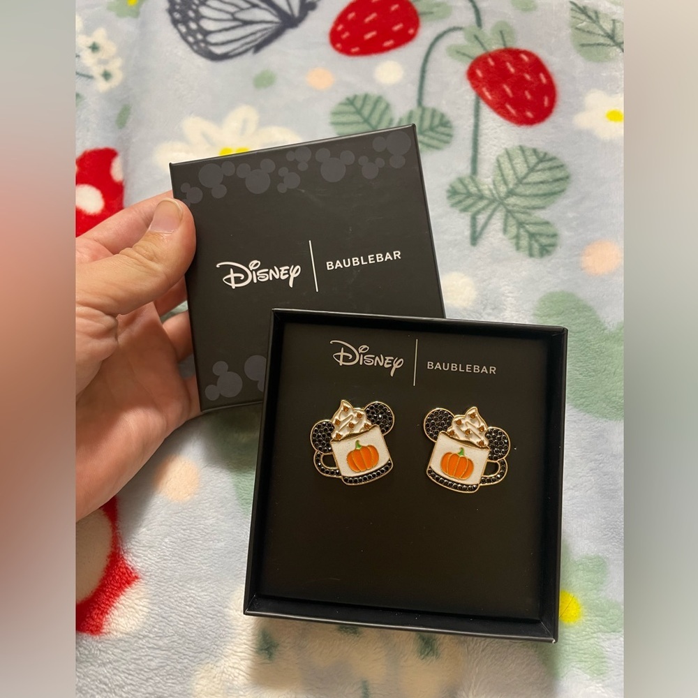 NWT Disney BaubleBar Pumpkin Spice Latte Earrings